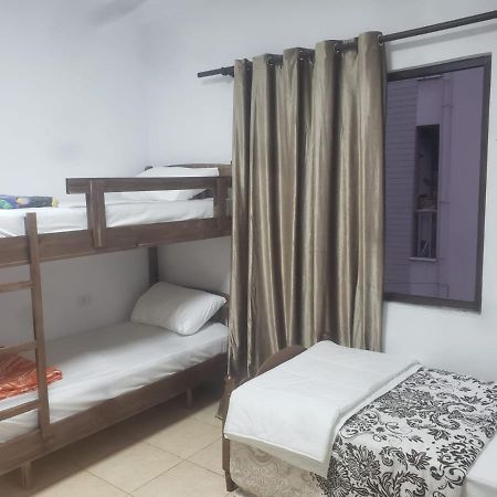 Hostel Split Rock 地拉那 外观 照片