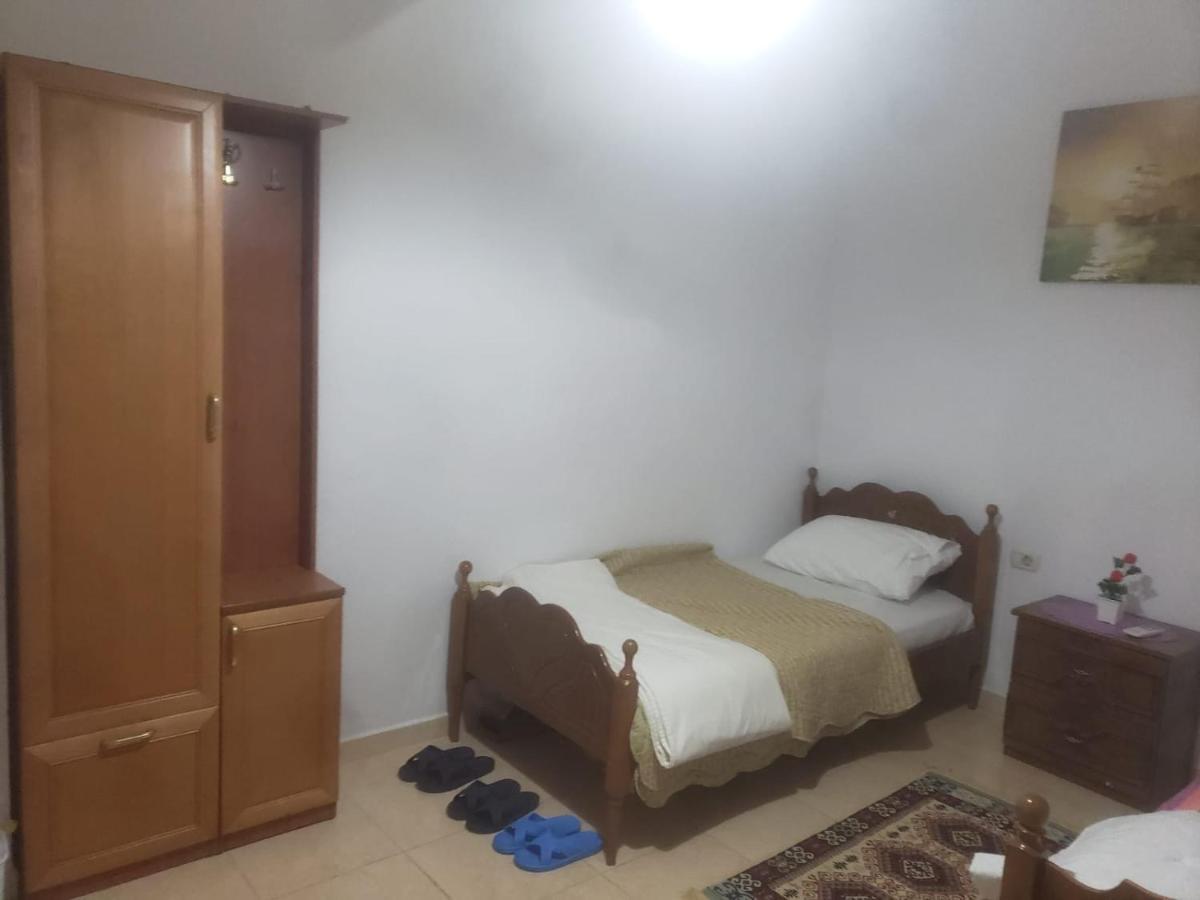 Hostel Split Rock 地拉那 外观 照片