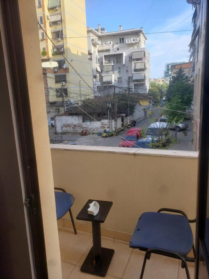 Hostel Split Rock 地拉那 外观 照片